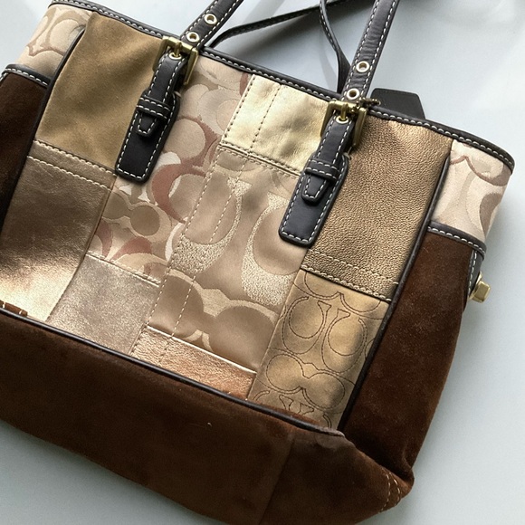 Coach, brown leather and metallic gold handbag - Picture 3 of 12